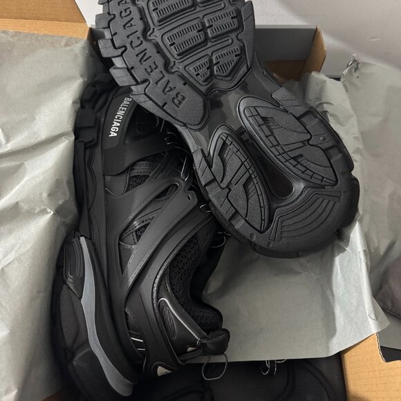 Size 12 US - Balenciaga LED Track Triple Black Size 45 EU with dust bag - Picture 5 of 5